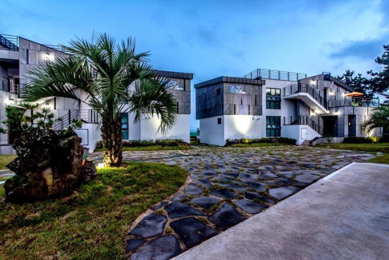 Hostal Sea And Wave Seogwipo Exterior foto