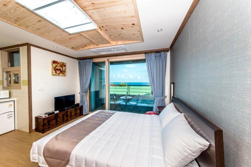 Hostal Sea And Wave Seogwipo Exterior foto