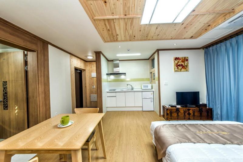 Hostal Sea And Wave Seogwipo Exterior foto